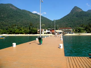 Cais de Turismo - Enseada do Abraão.