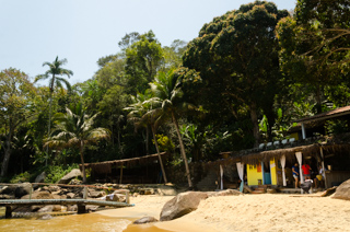 Praia da Cachoeira - Canto direito da praia